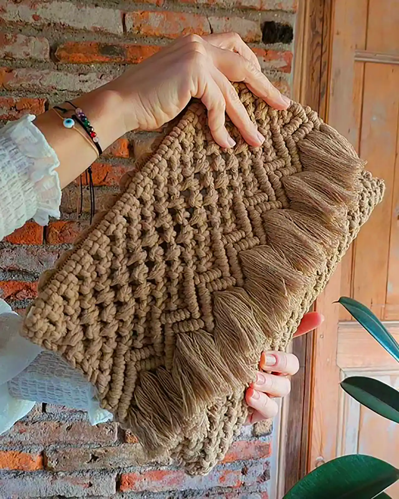 کیف دستبافت مکرومه