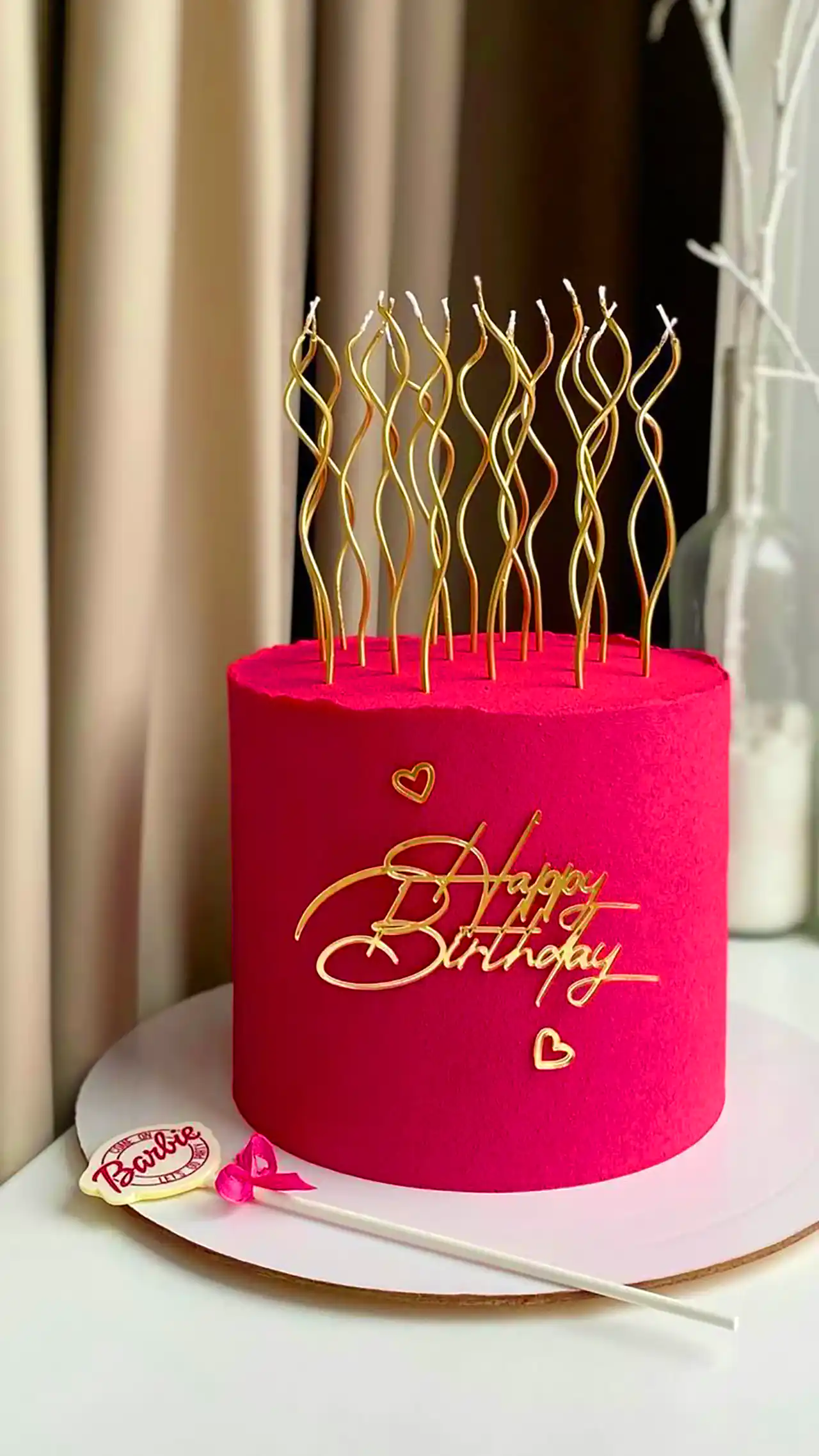 کیک تولد صورتی پینترستی