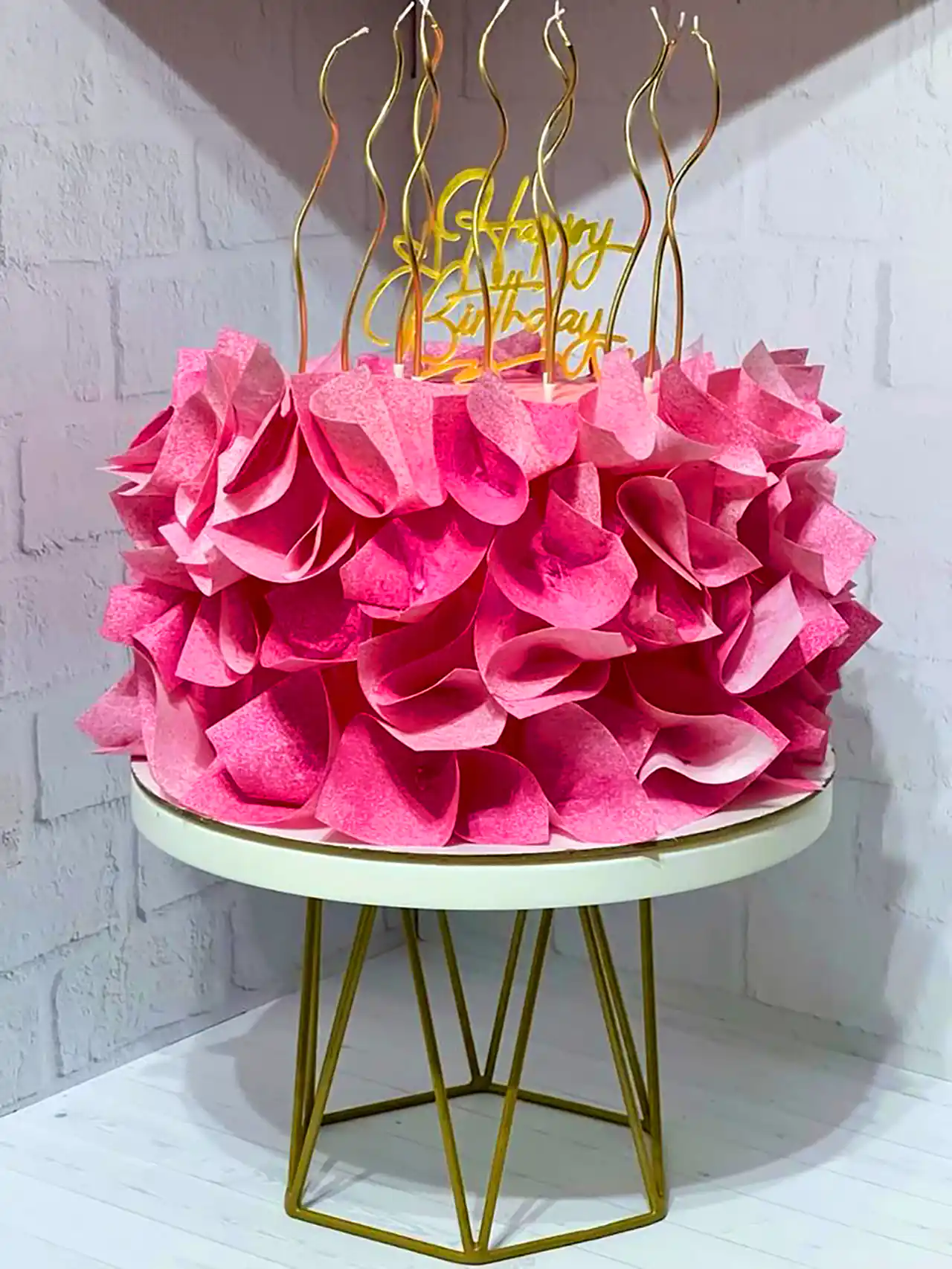 کیک تولد صورتی پینترستی