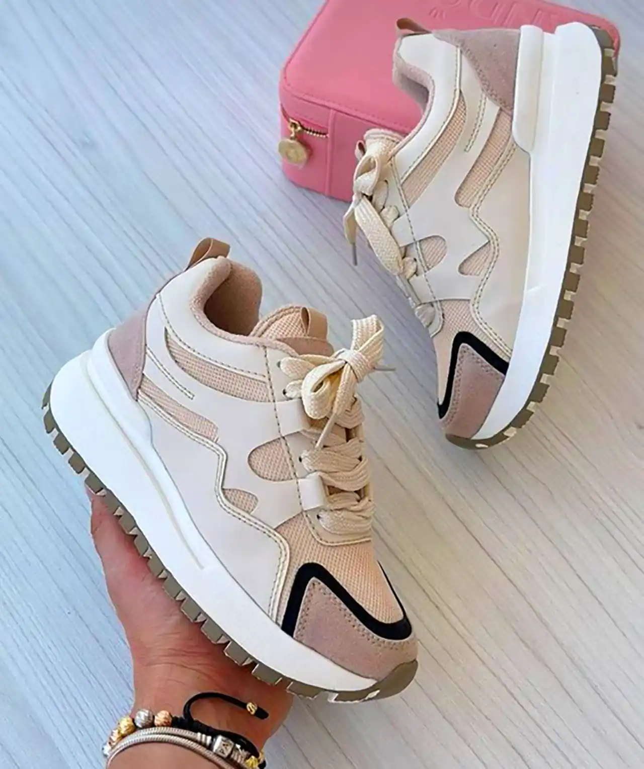 کتونی لوکس کرمی