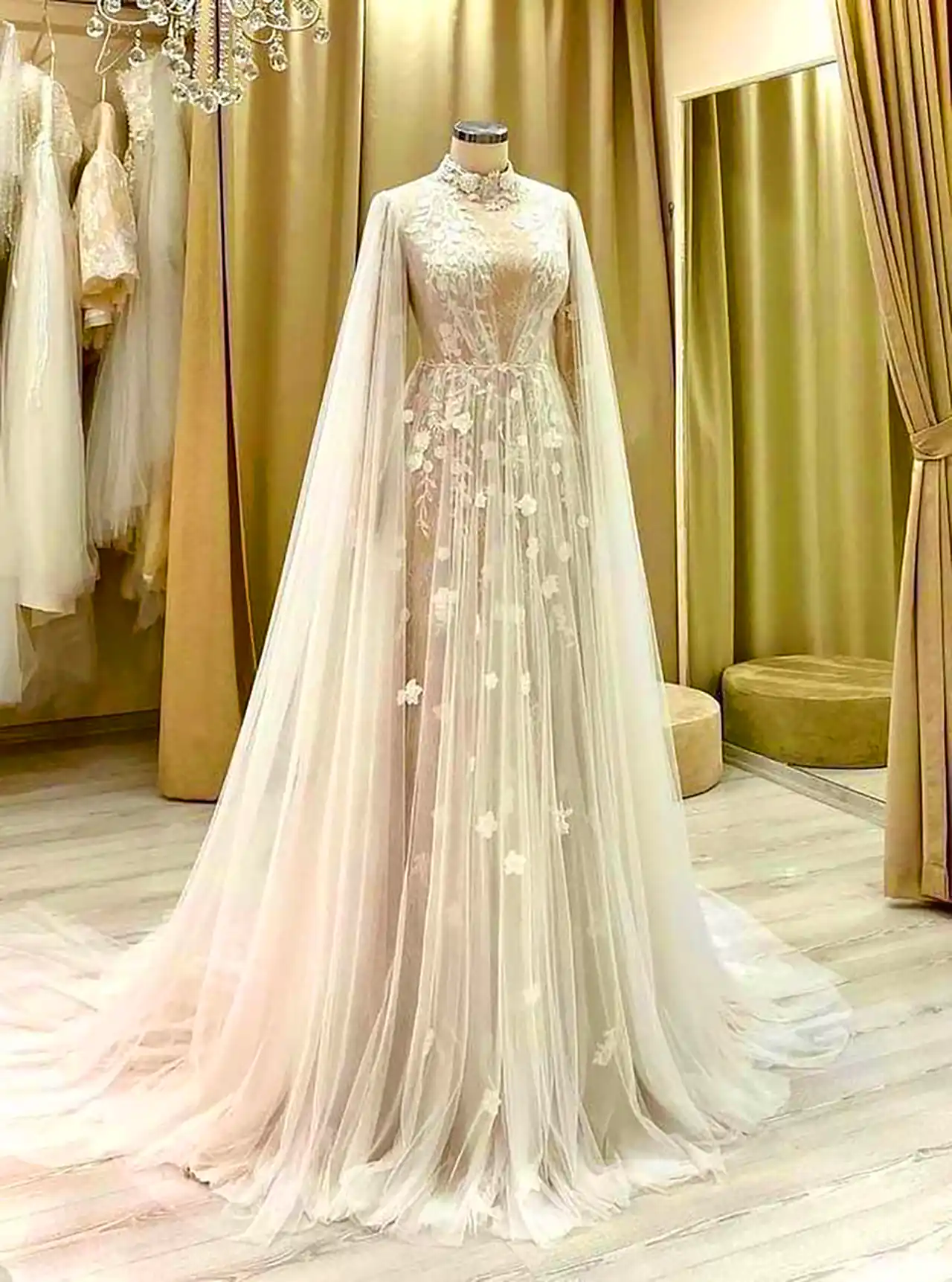 لباس عروس شنل دار ساده