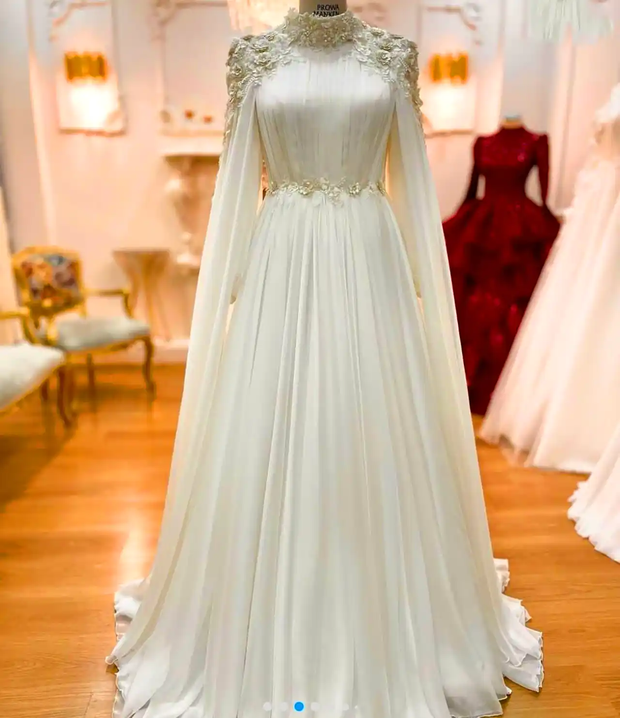 لباس عروس شنل دار ساده