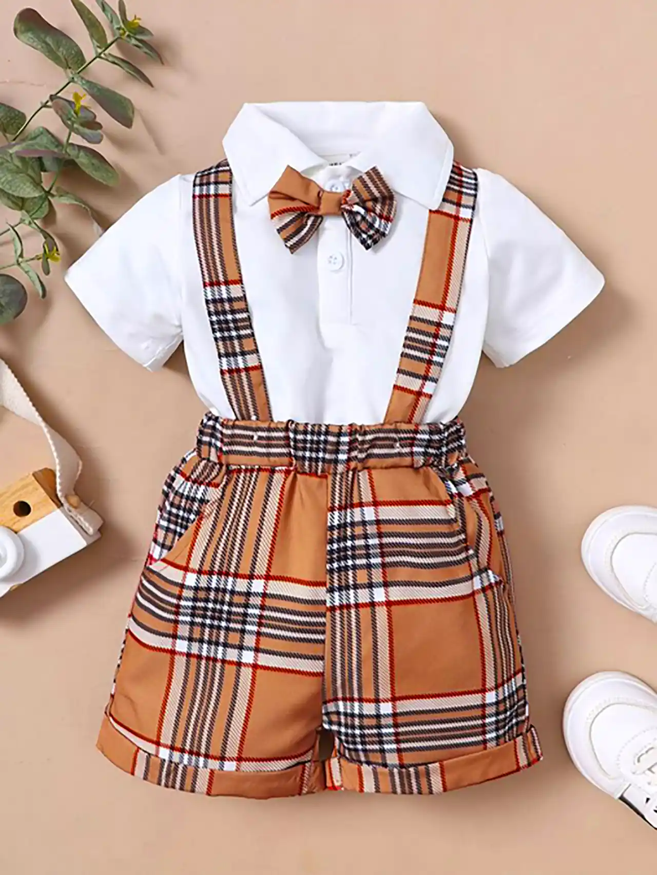 لباس بچگانه با طرح بربری 