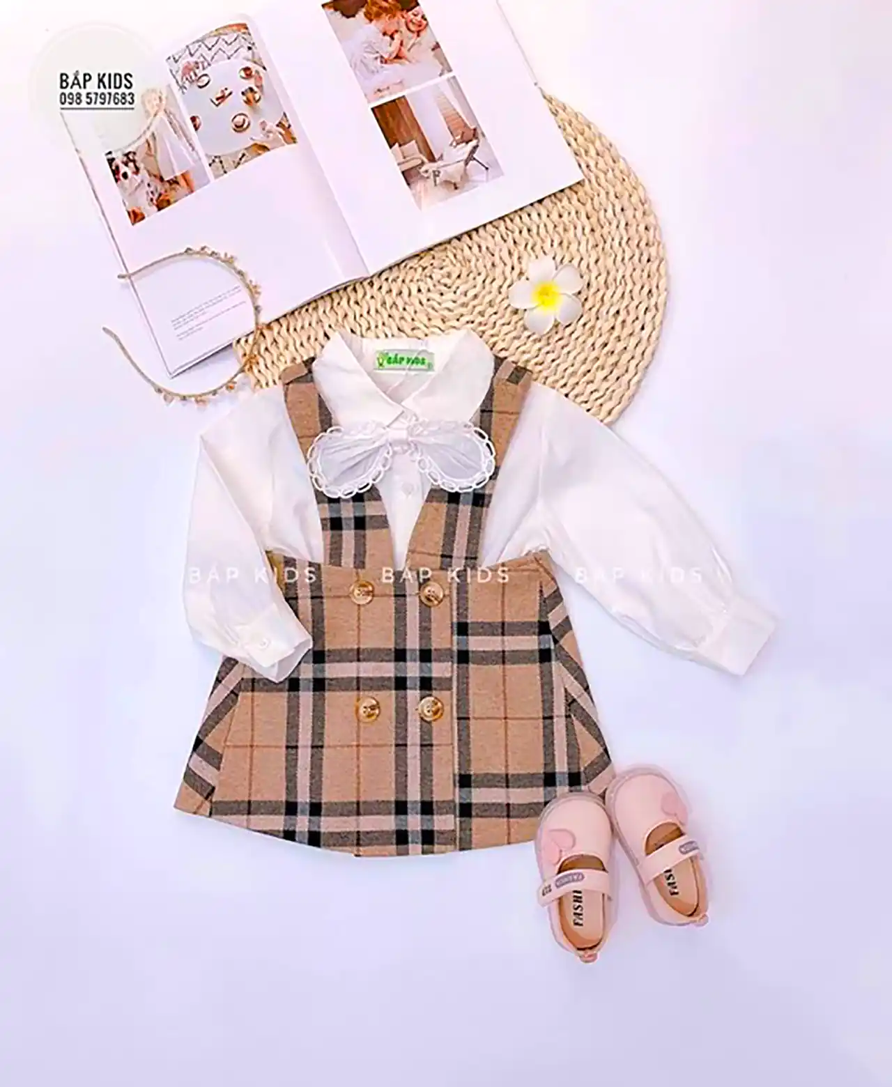 لباس بچگانه با طرح بربری 