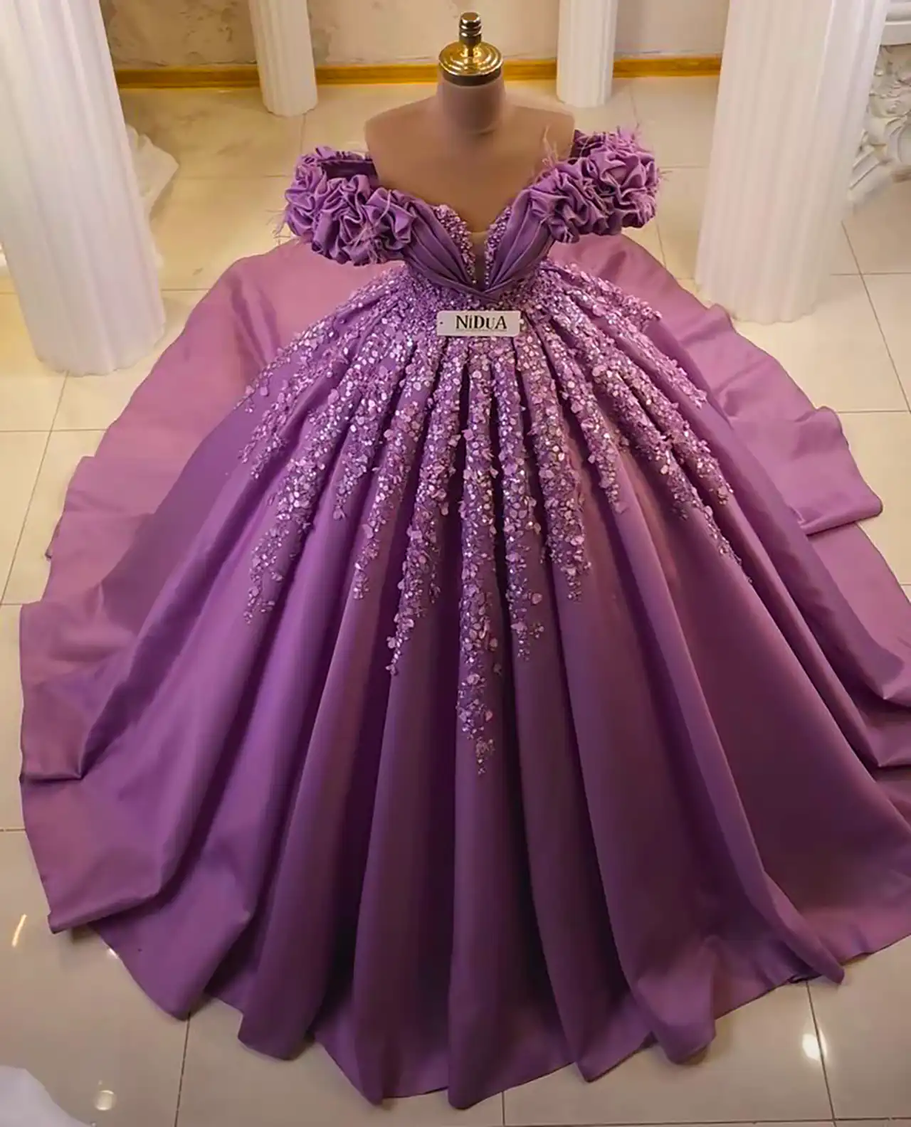 لباس عروس رنگی جدید