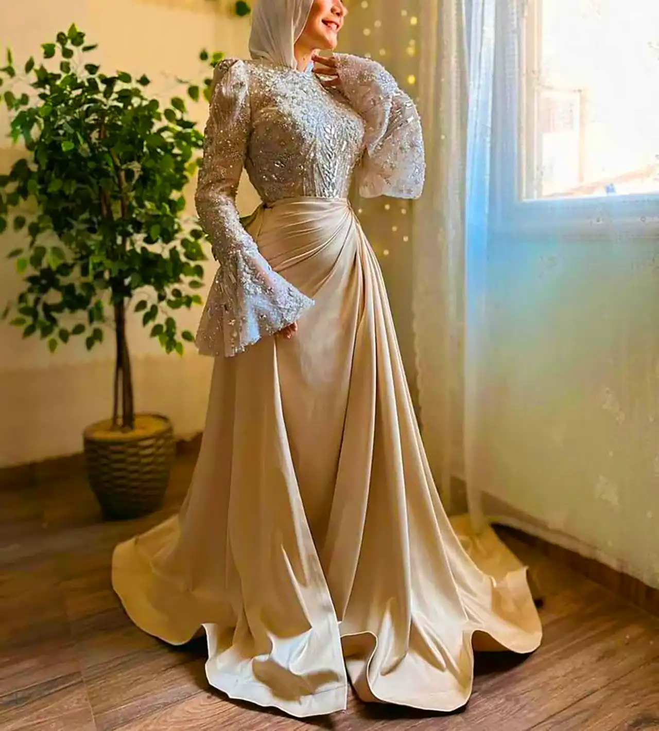 لباس مجلسی پوشیده و شیک