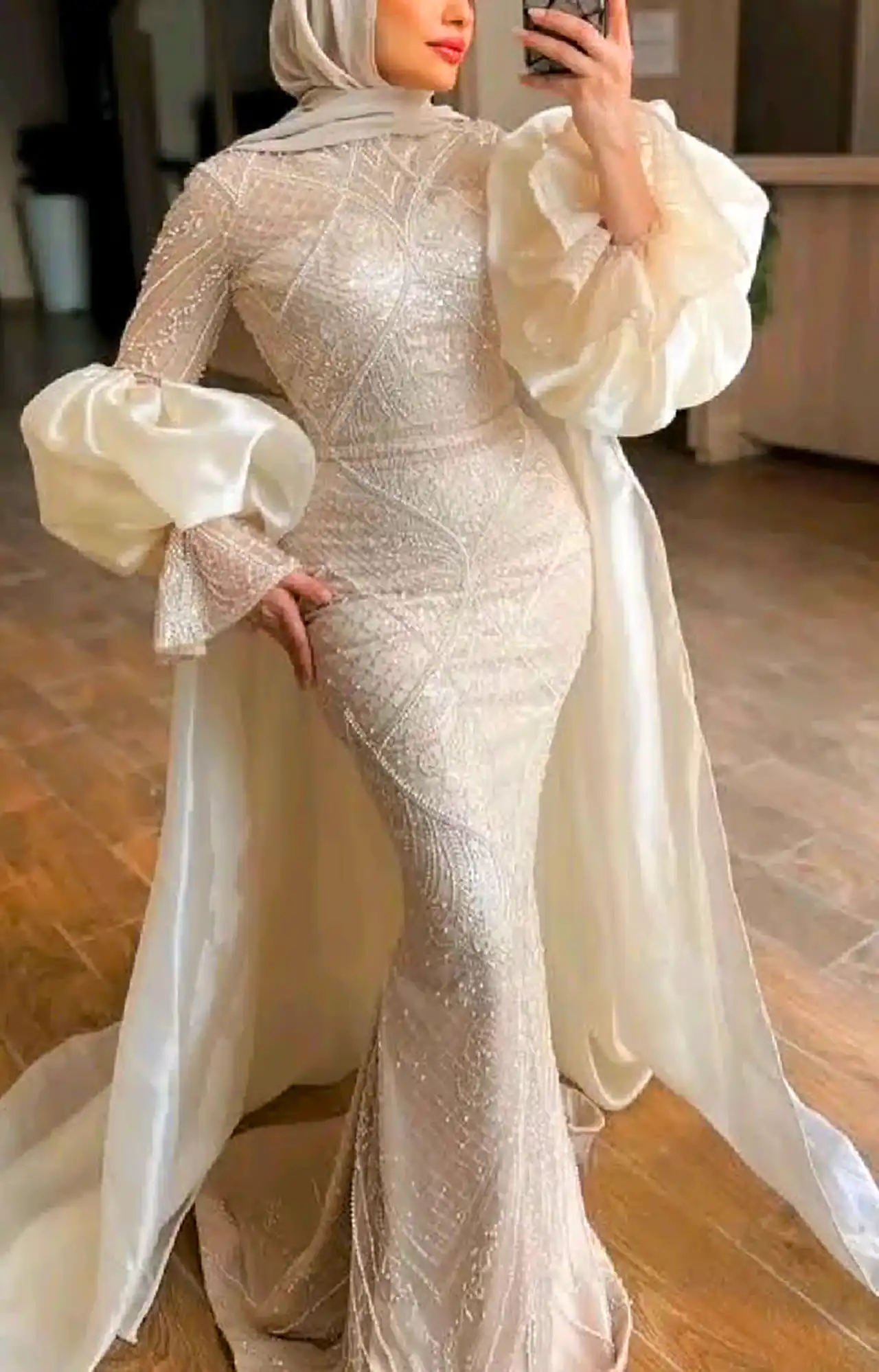 لباس مجلسی پوشیده و شیک