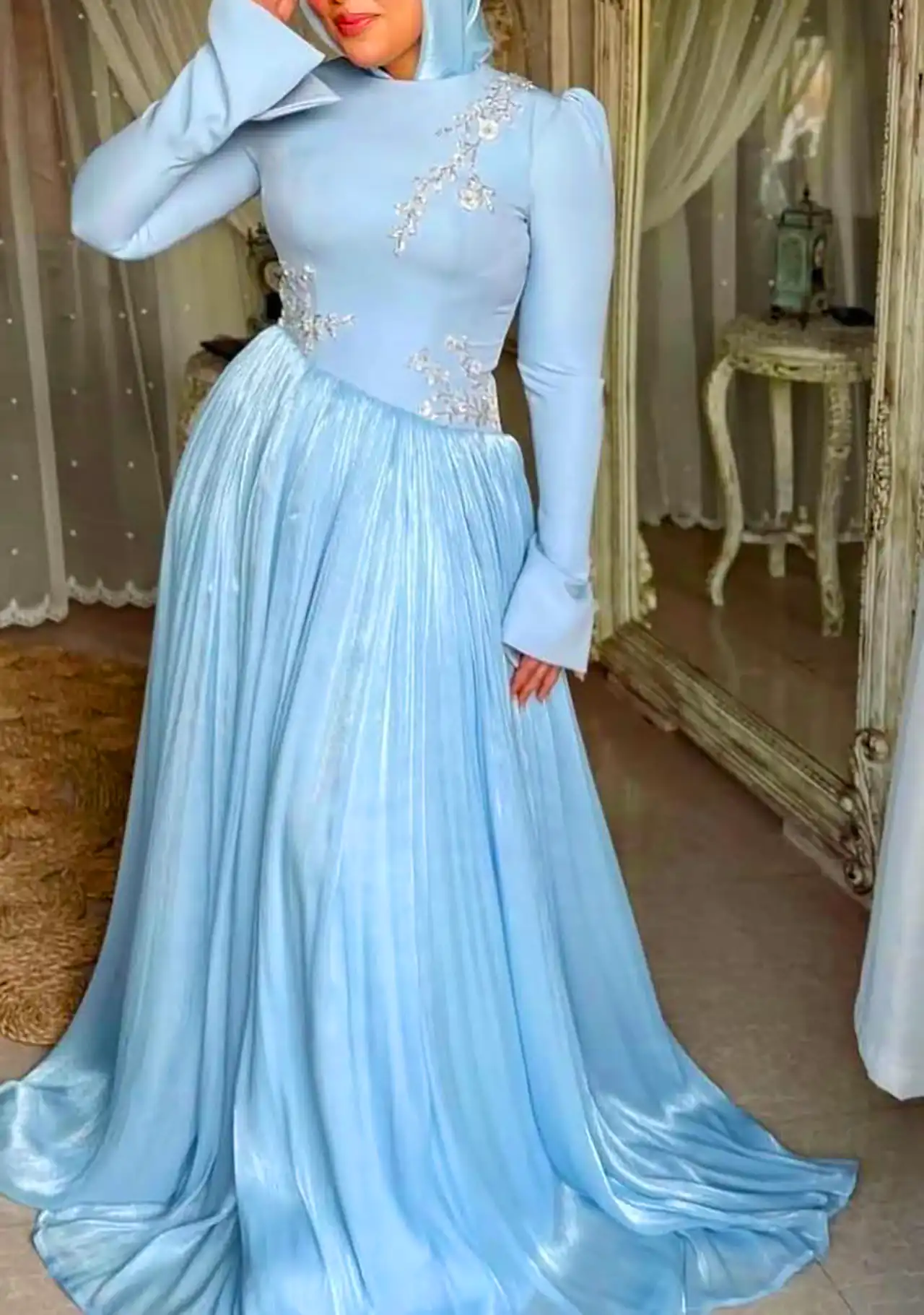 لباس مجلسی پوشیده و شیک