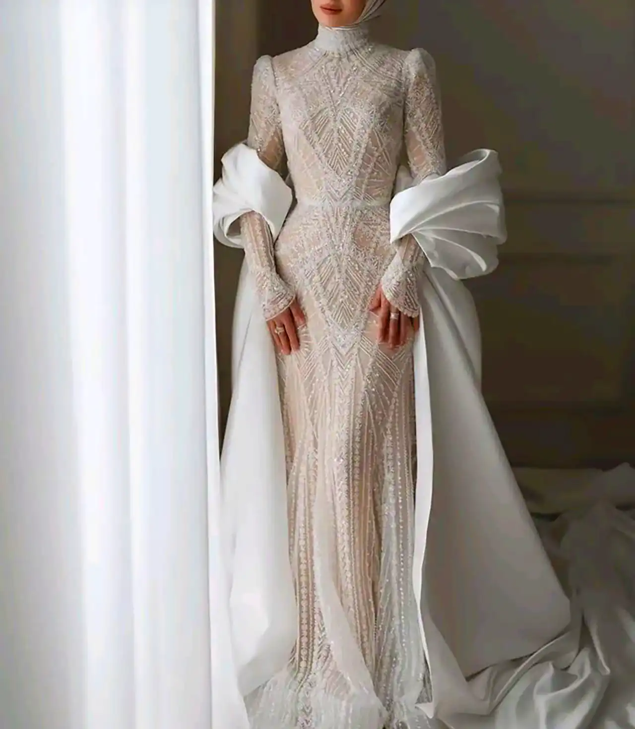 لباس مجلسی پوشیده و شیک