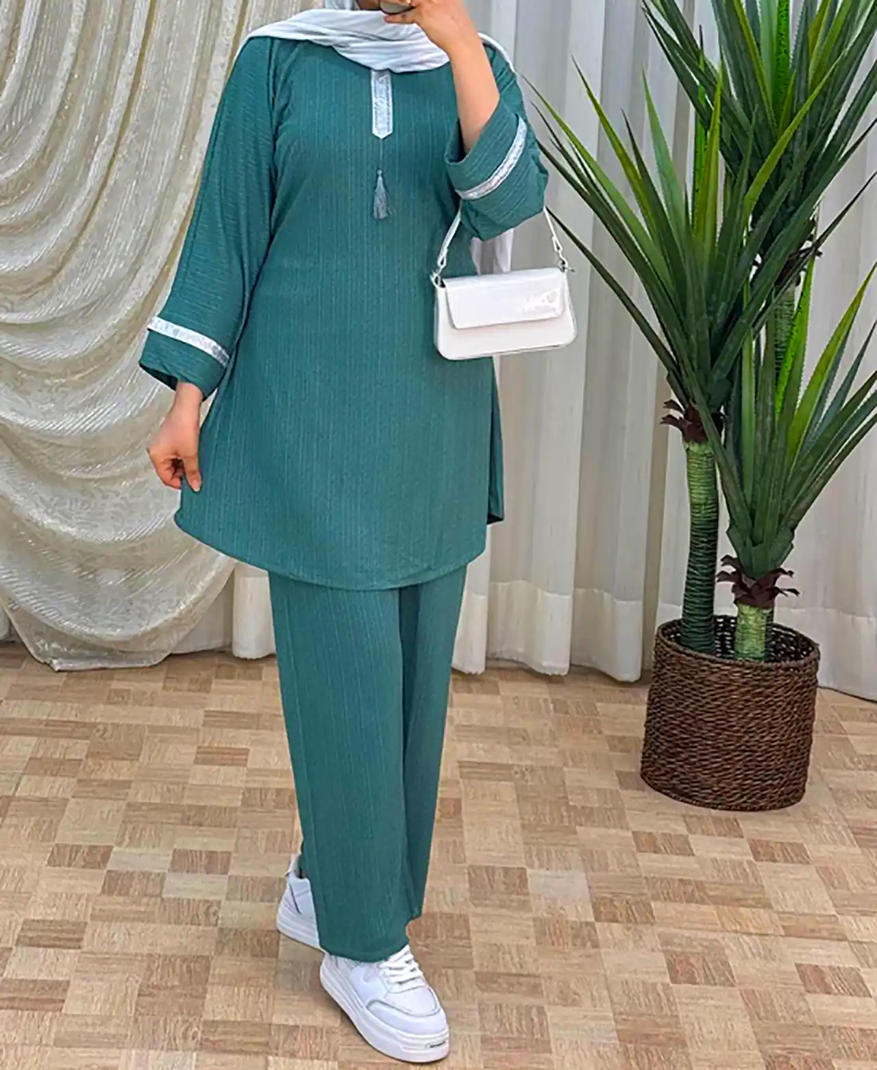 مانتو شیک و آزاد زنانه 