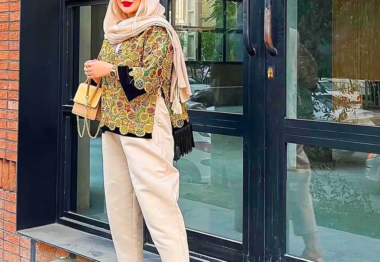 مانتو طرحدار جسورانه و شیک 