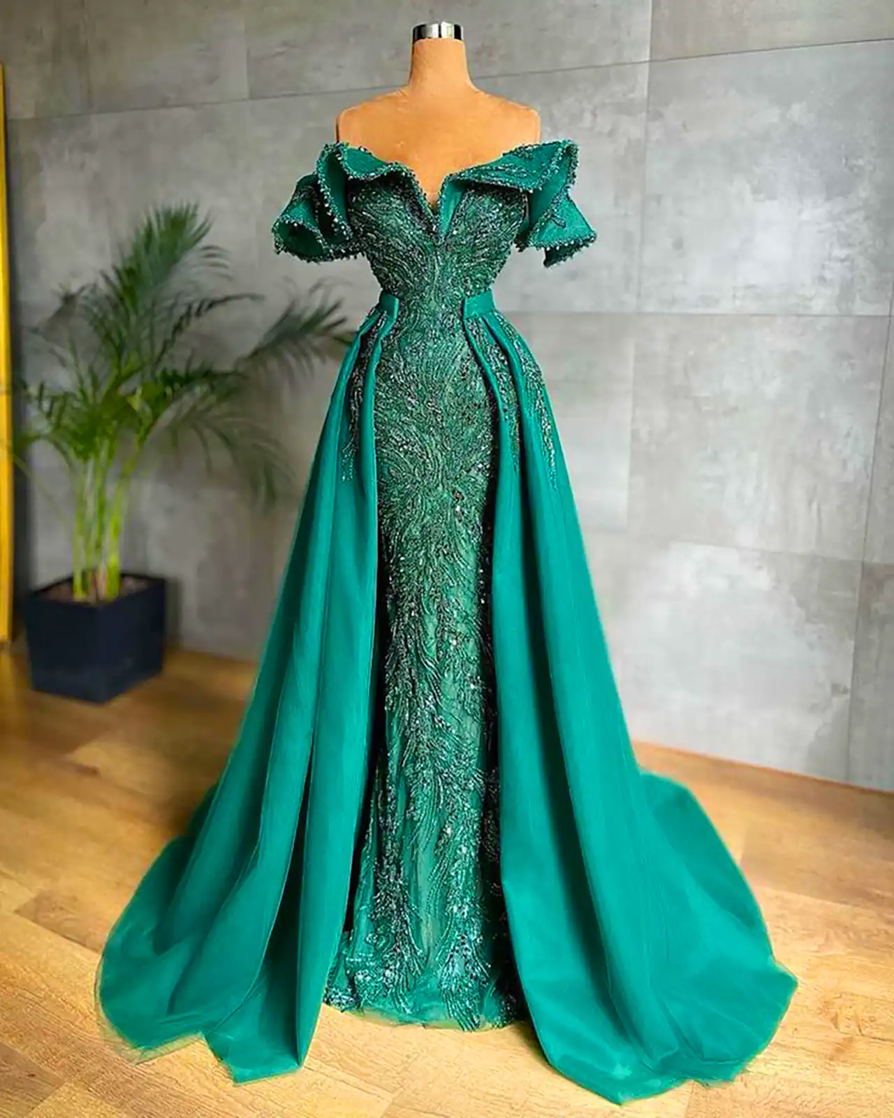 ماکسی مجلسی برای تالار