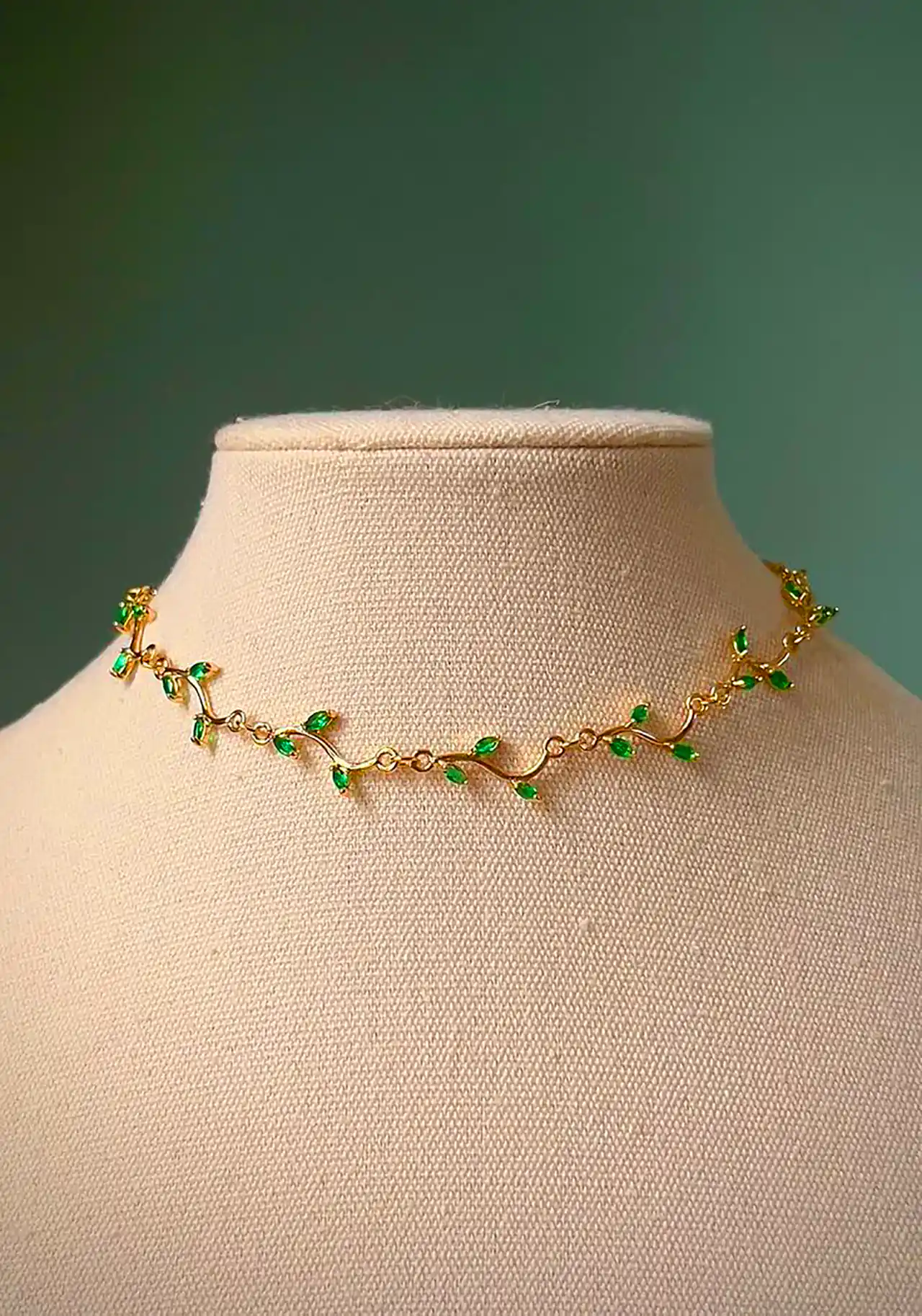 مدل گردنبند با سنگ های زیبا