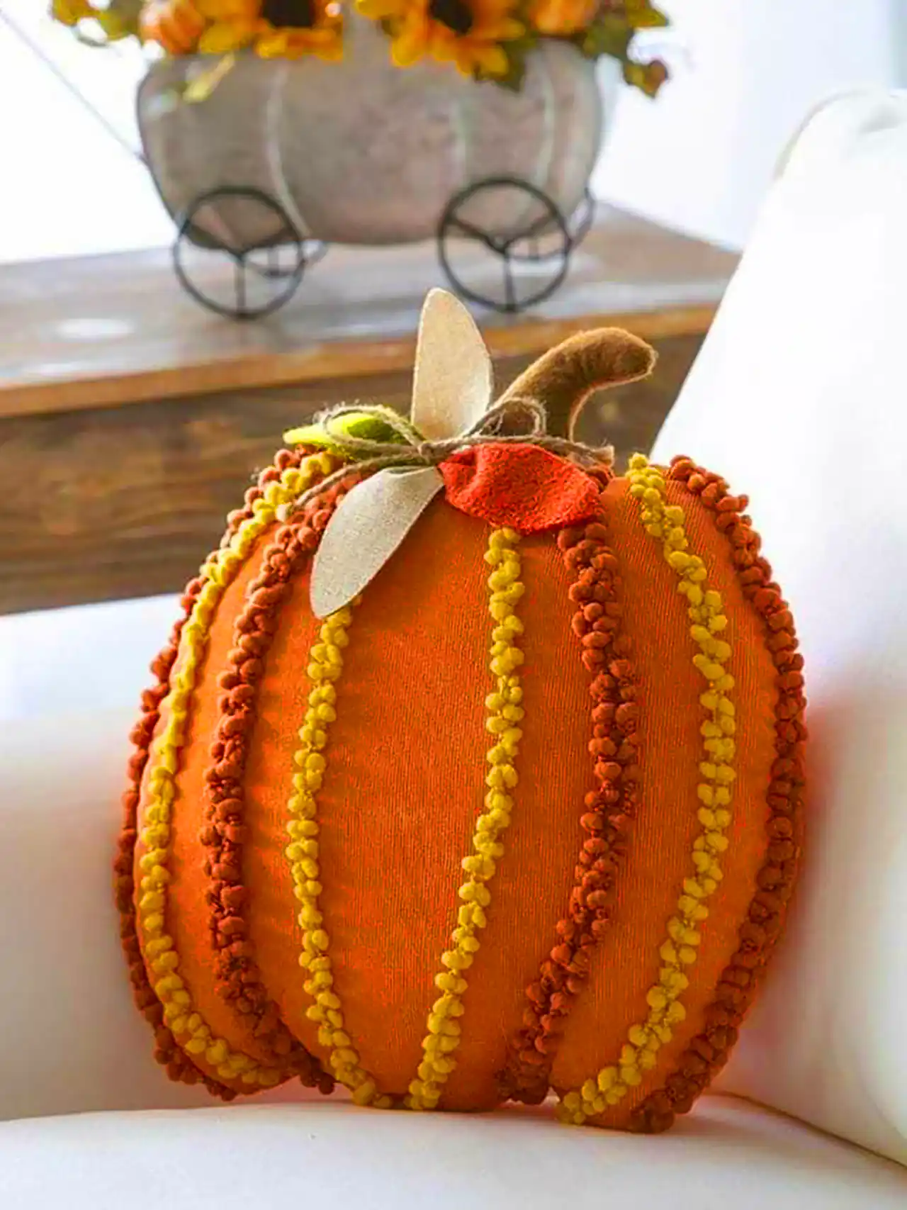 مدل کوسن با تم پاییزی