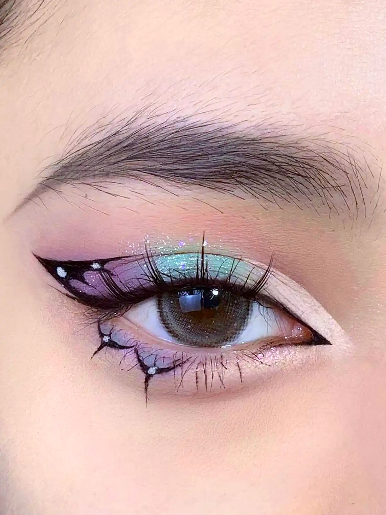 مدل میکاپ چشم تینیجری