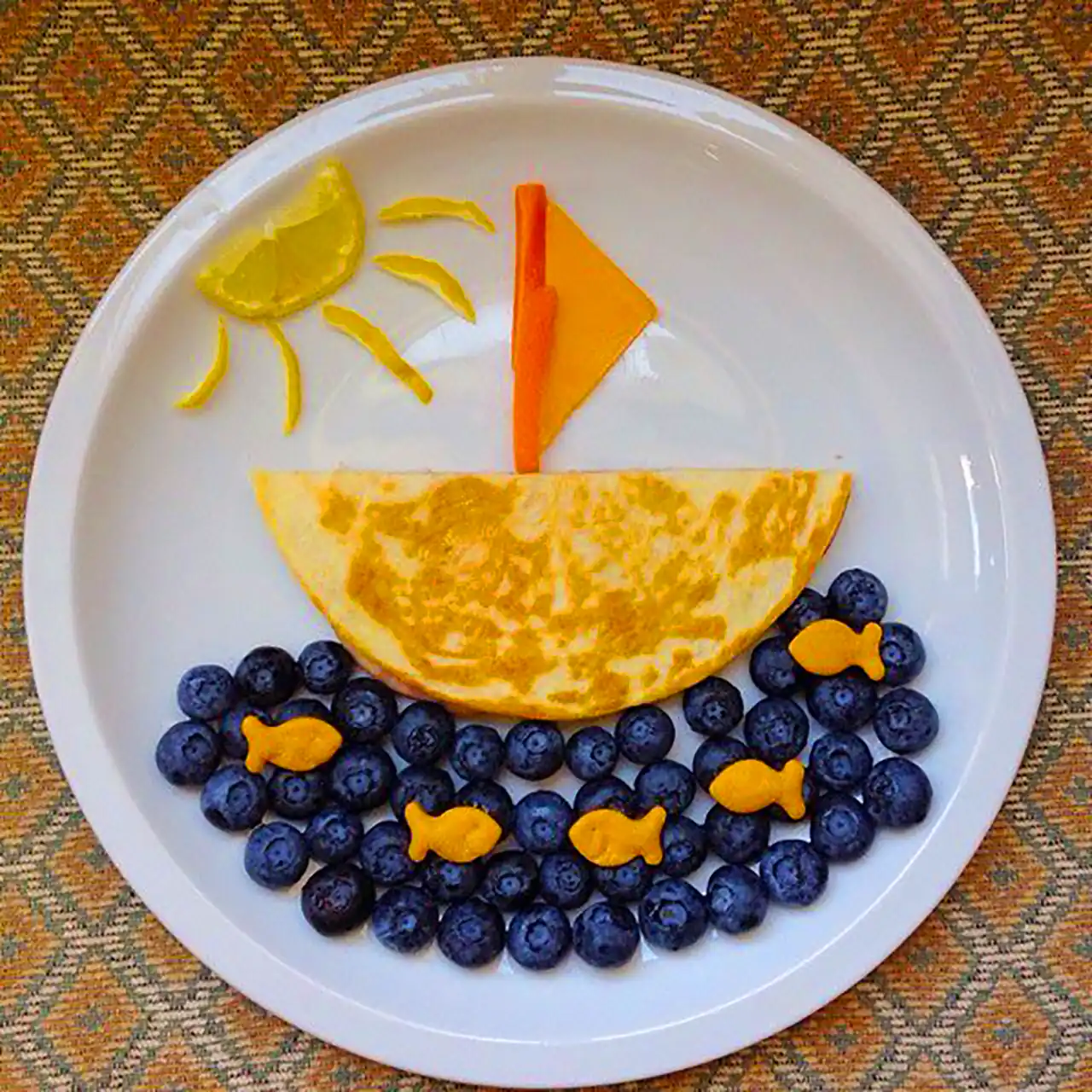 میوه آرایی خلاقانه کودک 