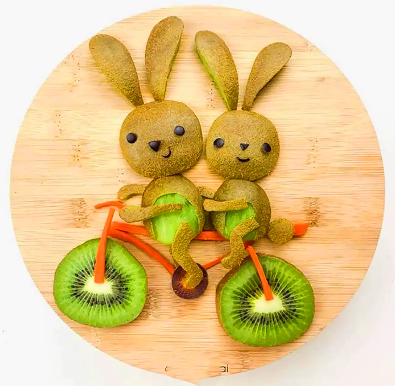 میوه آرایی خلاقانه کودک 