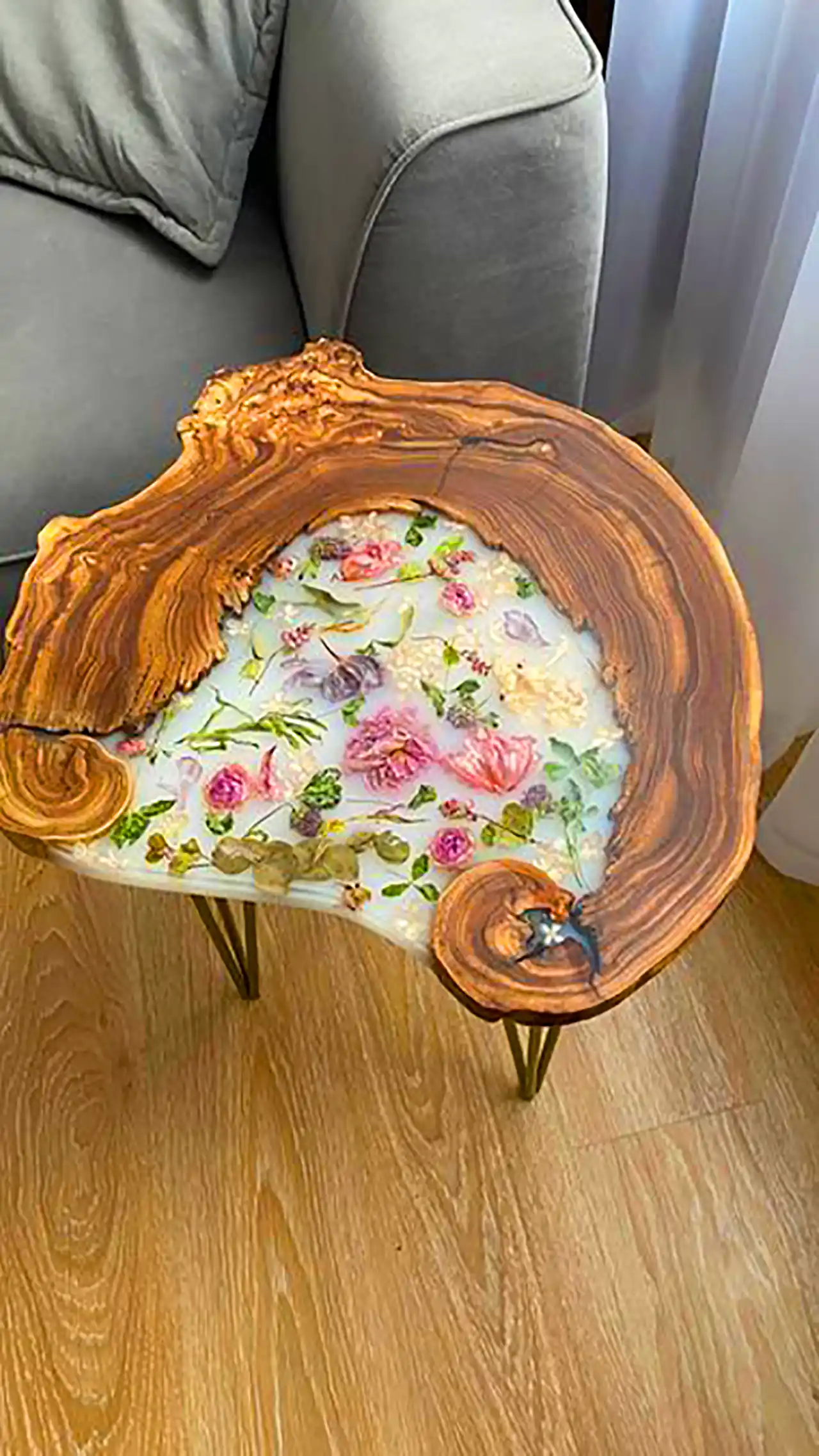 میز چوبی تنه درختی