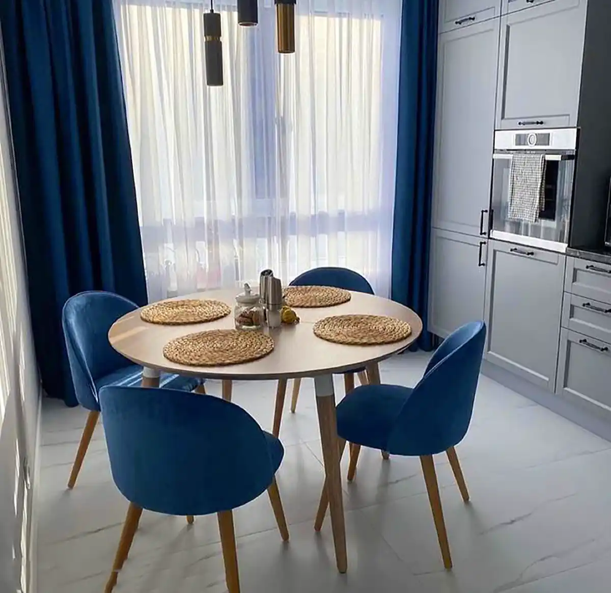 میز نهار خوری لوکس زیبا