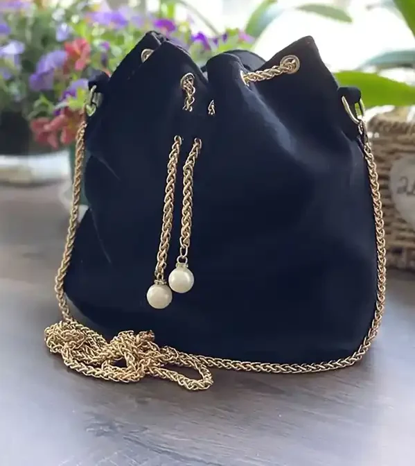 مدل کیف پارچه ای مخمل + درخشش استایل شما با مدل کیف پارچه ای مخمل