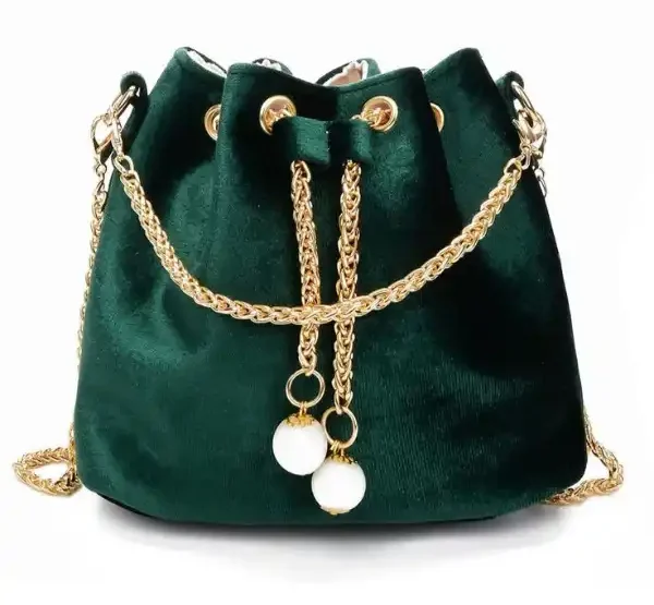 مدل کیف پارچه ای مخمل + درخشش استایل شما با مدل کیف پارچه ای مخمل