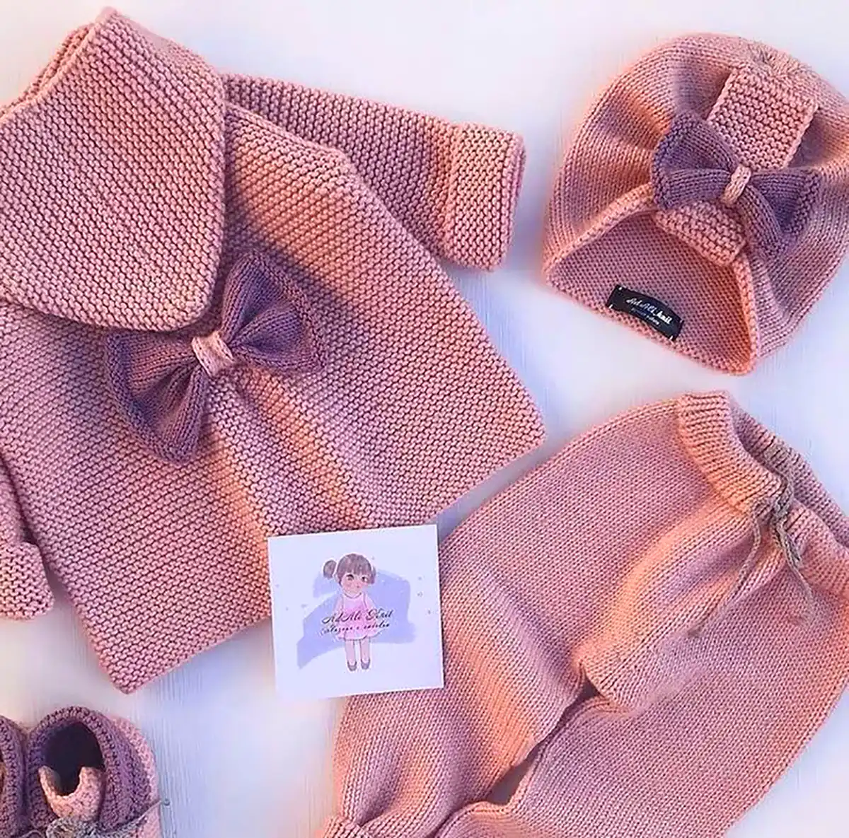 مدل لباس بافتنی نوزادی