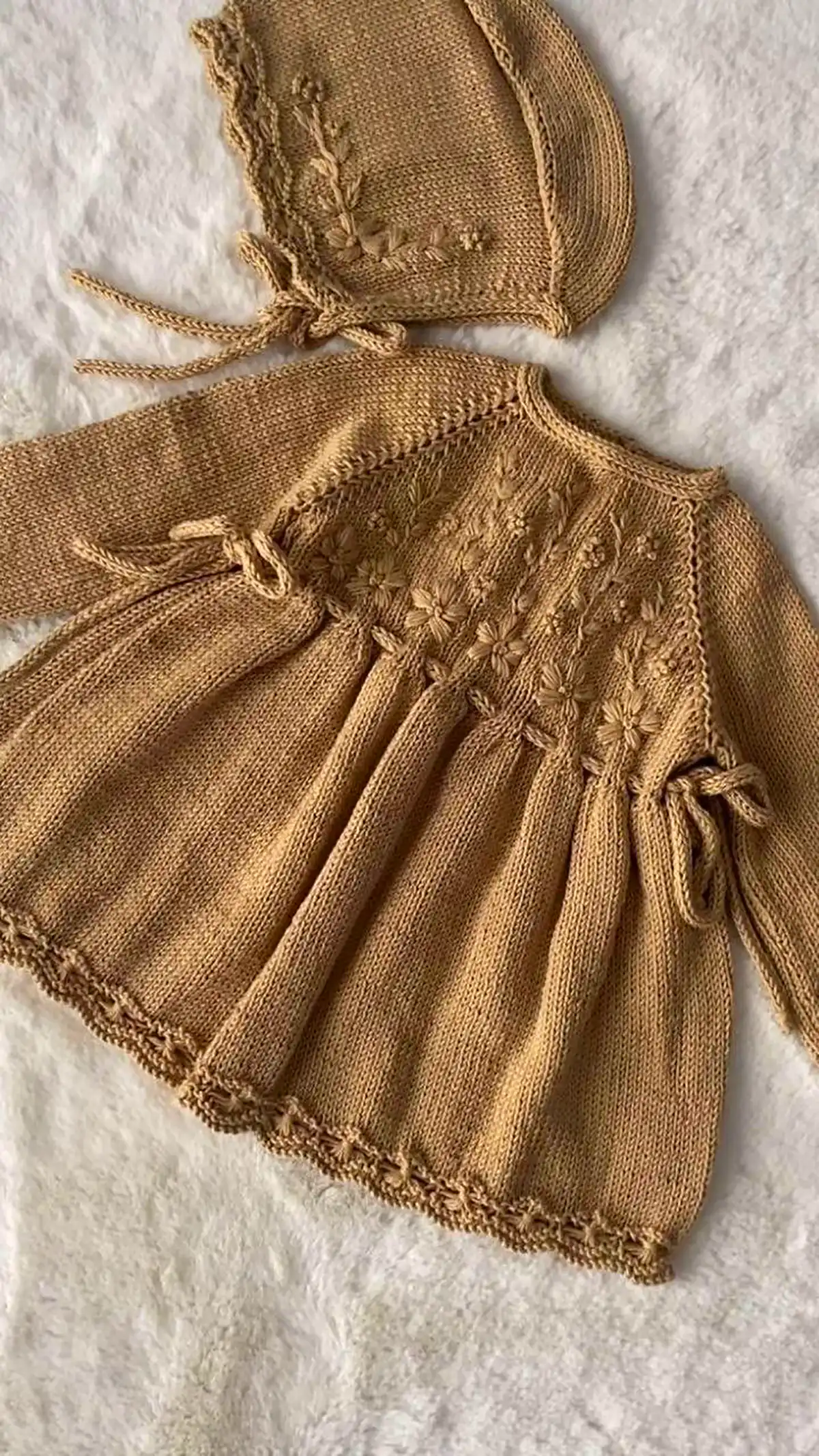 مدل لباس بافتنی نوزادی