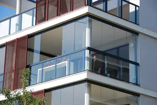 مدل تراس شیشه ای + زیبا ترین ایده ها برای شیشه کاری تراس های کوچک و بزرگ