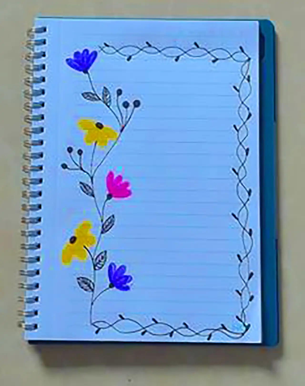 نقاشی آسان برای دور دفتر مشق 