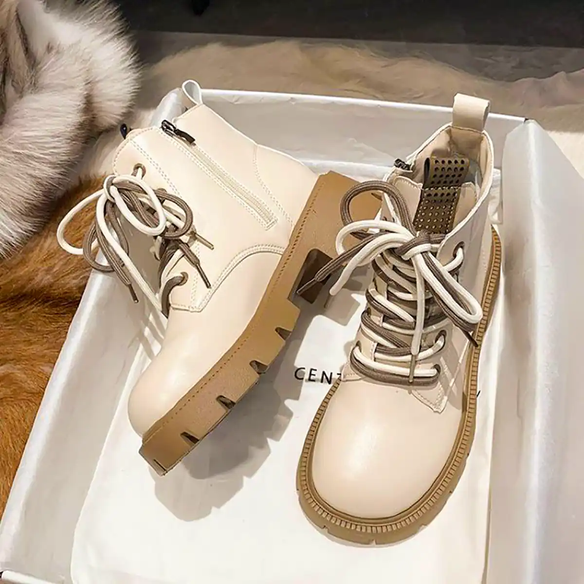 نیم بوت شیک پاییزه