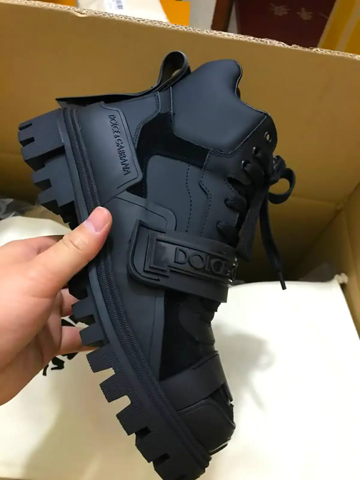 نیم بوت شیک پاییزه