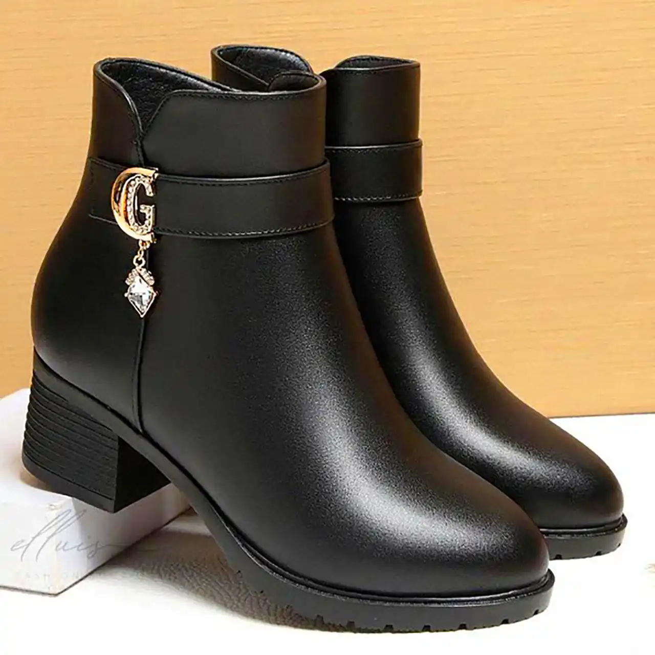 نیم بوت چرمی زنانه