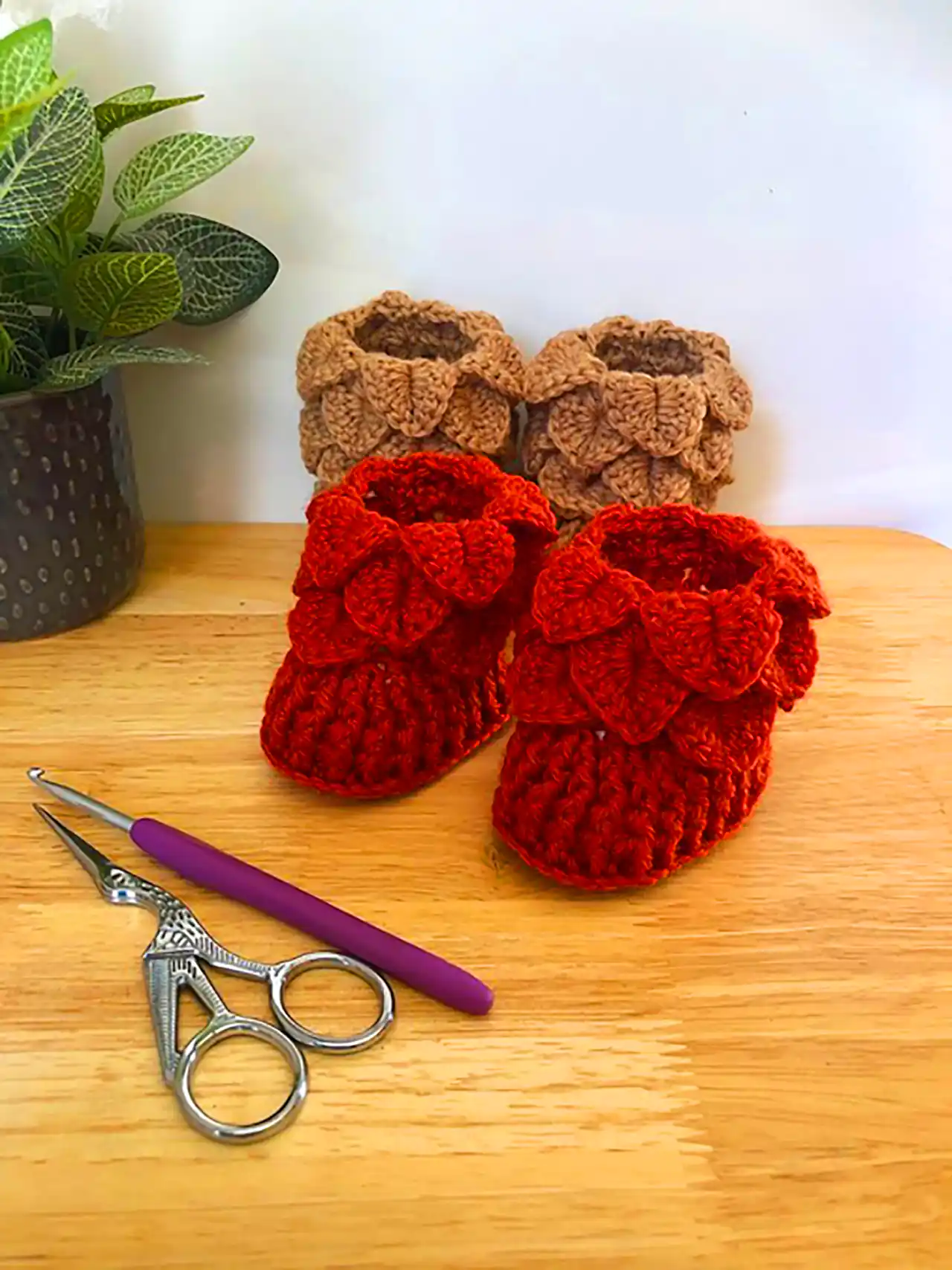 پاپوش دایناسوری کودکانه