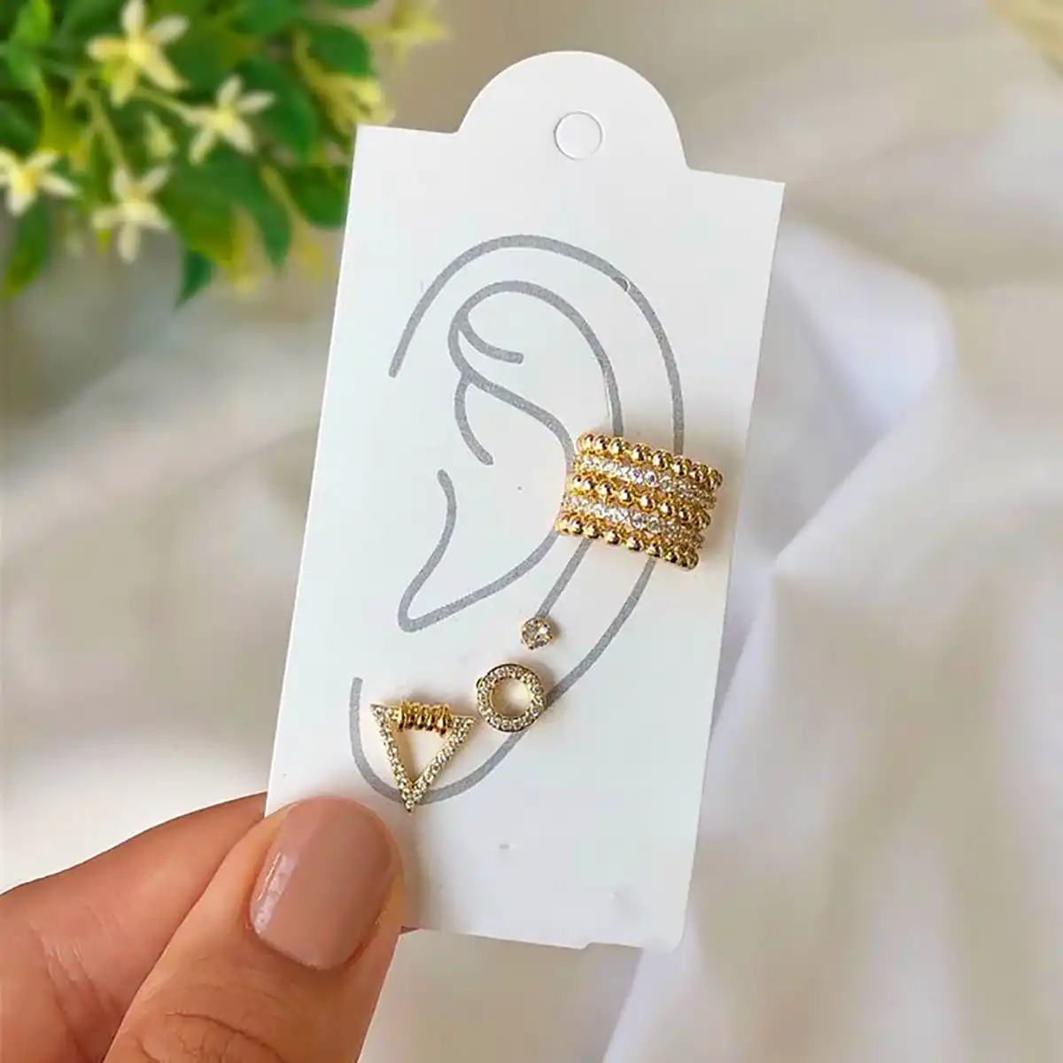 پیرسینگ کیوت گوش