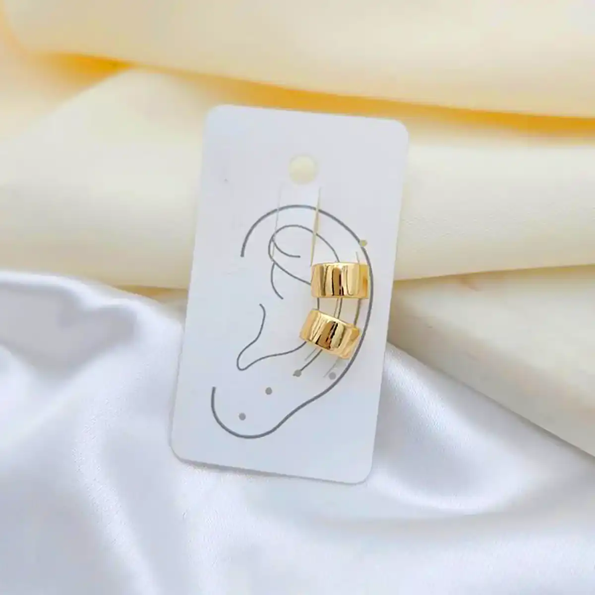 پیرسینگ کیوت گوش