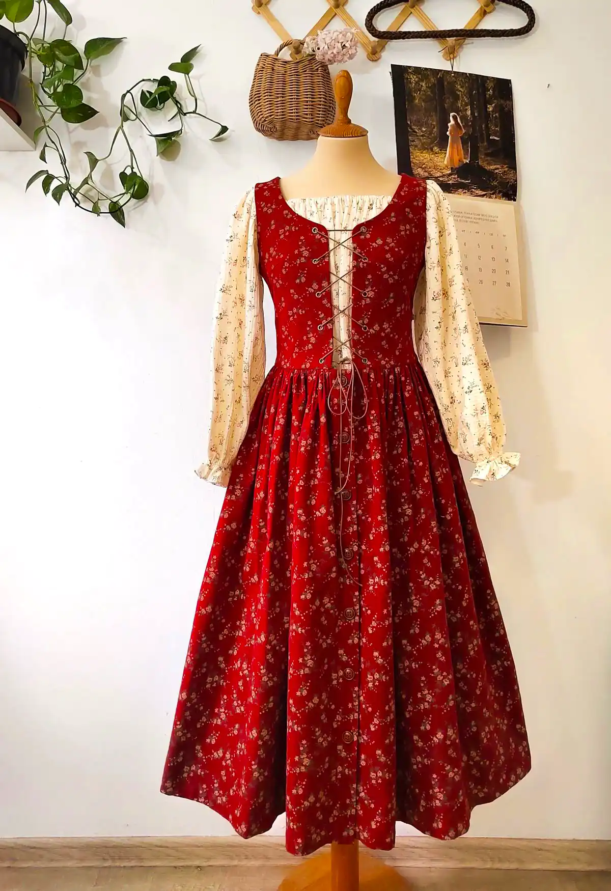 پیراهن نخی و کلاسیک دخترانه
