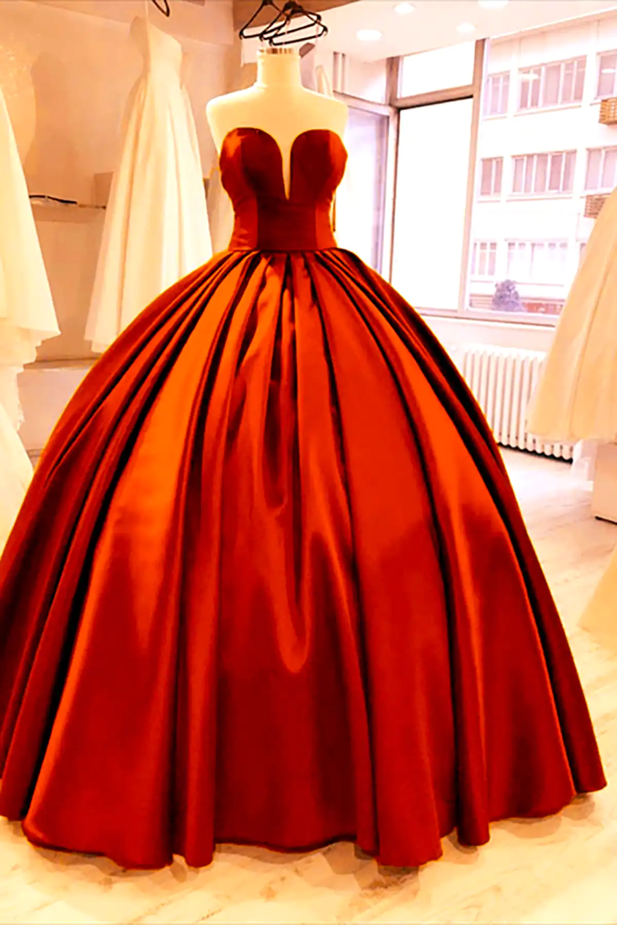 پیراهن ساتن دکلته