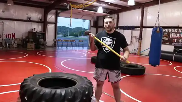 تعبیر خواب پتک + برای زن متاهل و باردار و دختر مجرد و از دید مولف