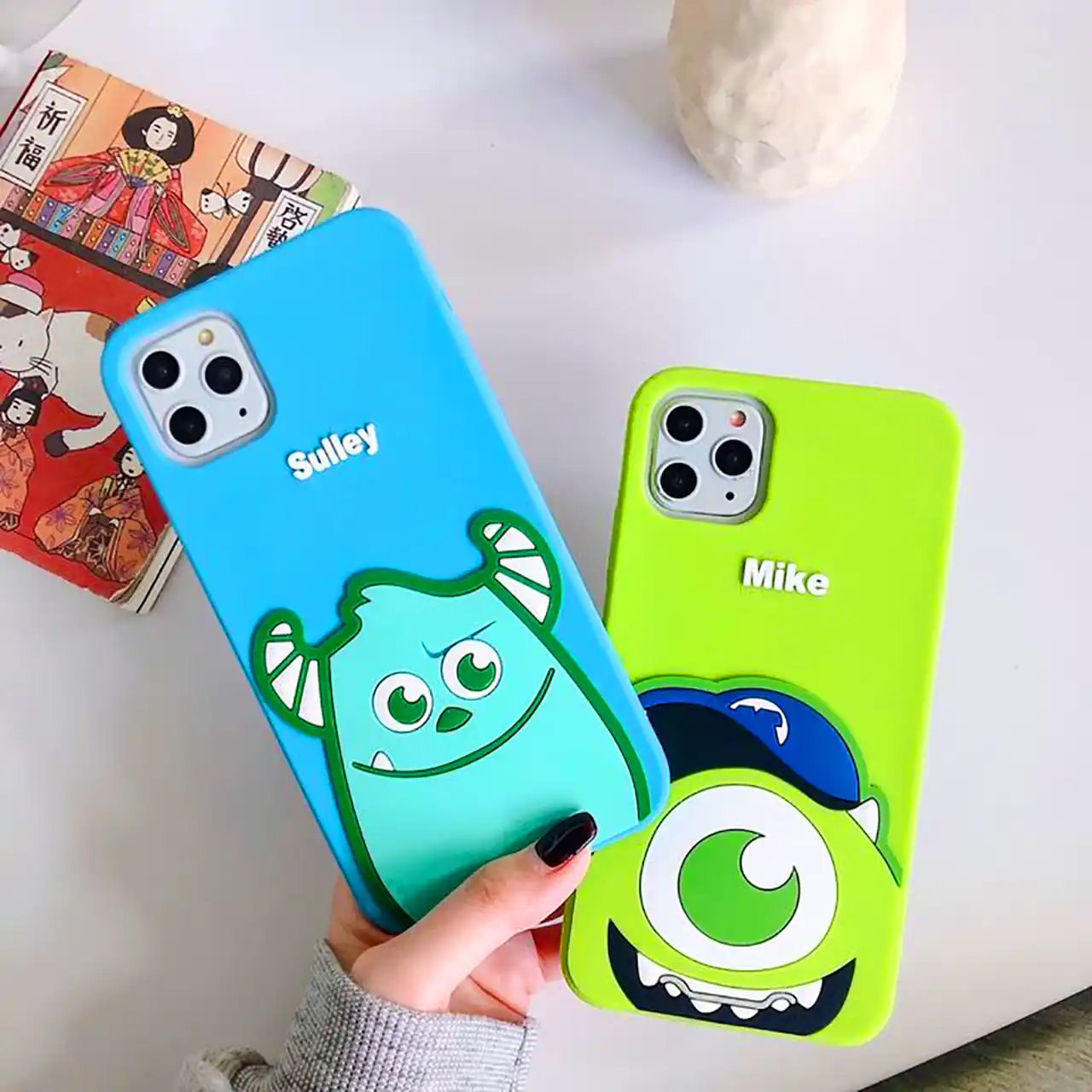 قاب گوشی طرح خانواده هیولاها 