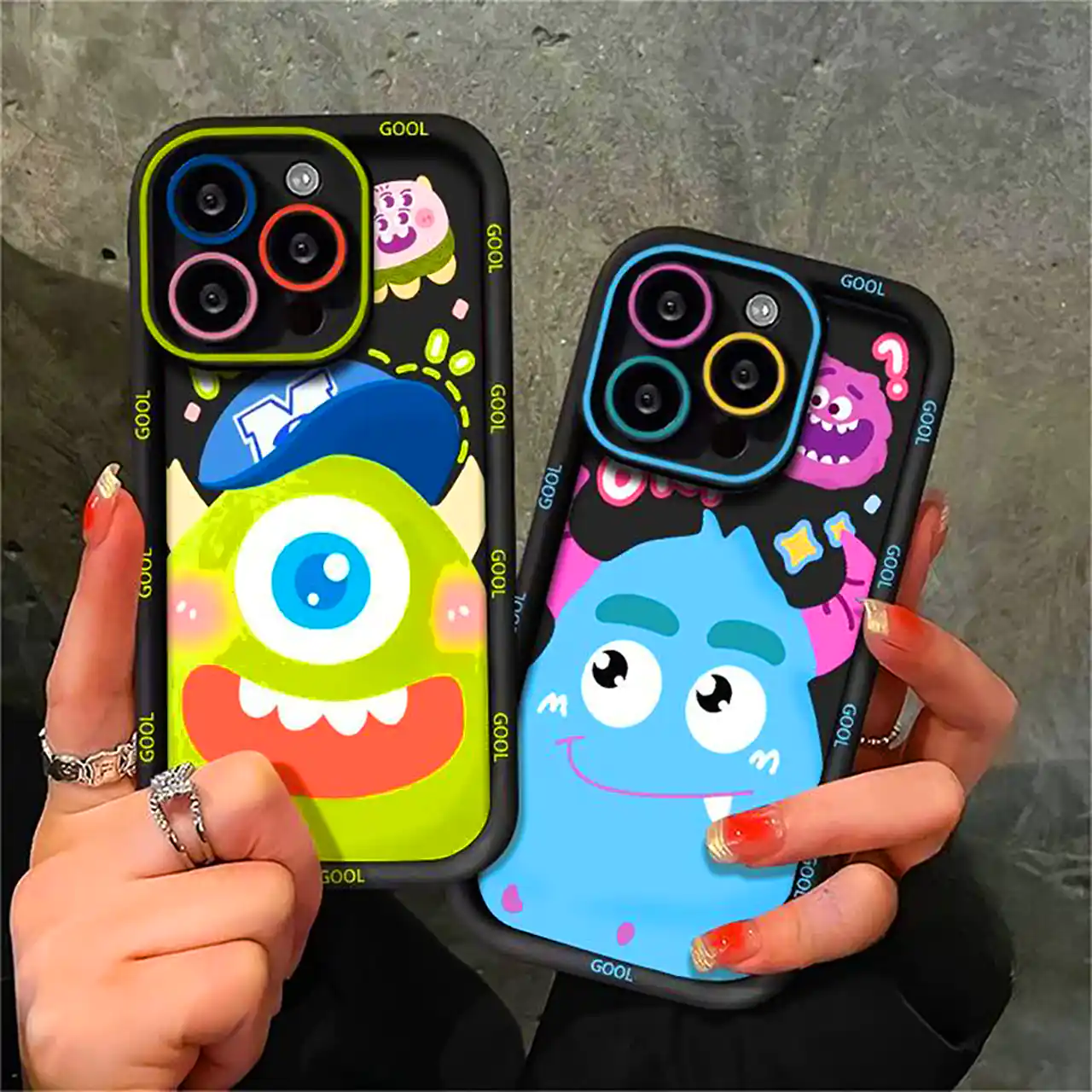 قاب گوشی طرح خانواده هیولاها 