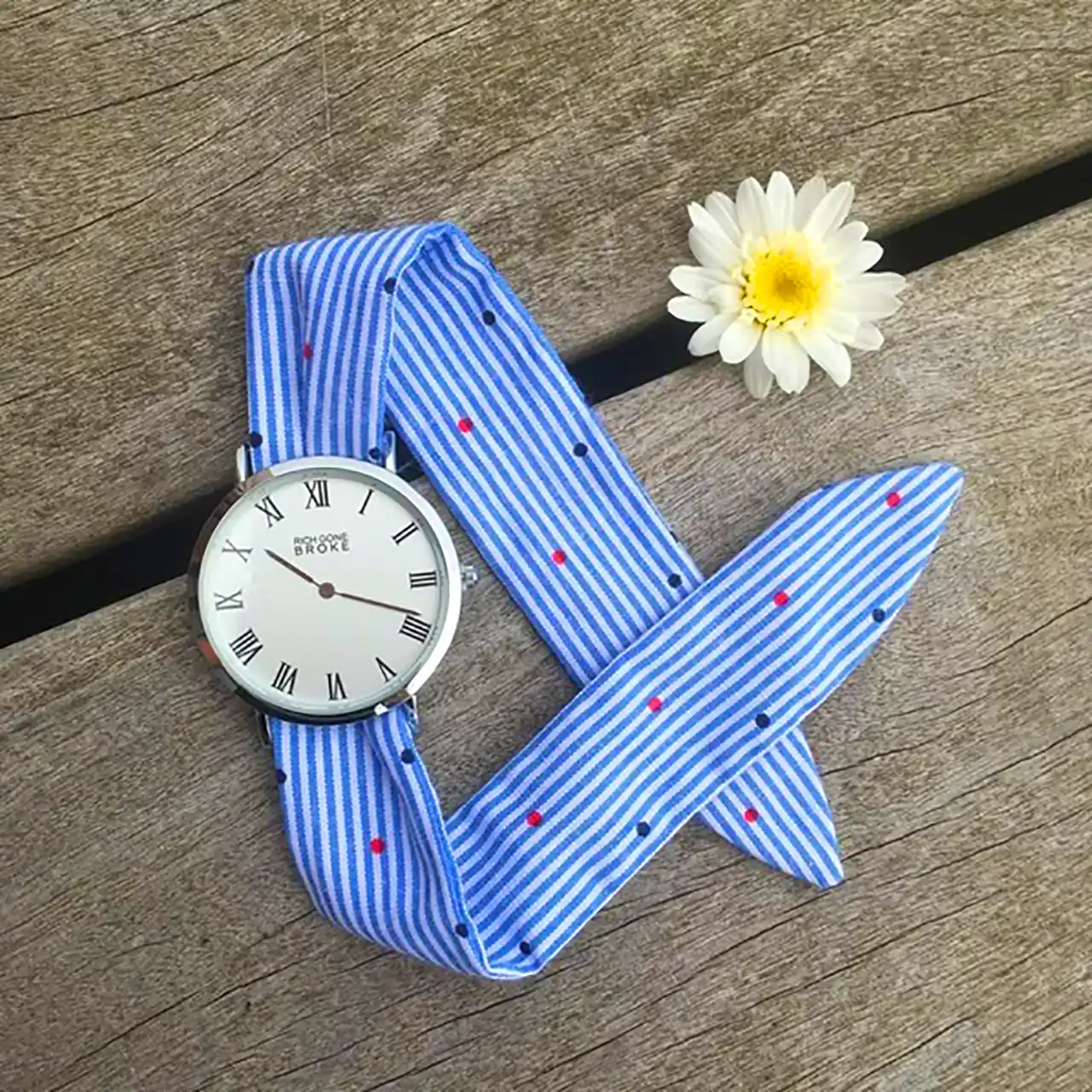 ساعت بند پارچه ای فشن 