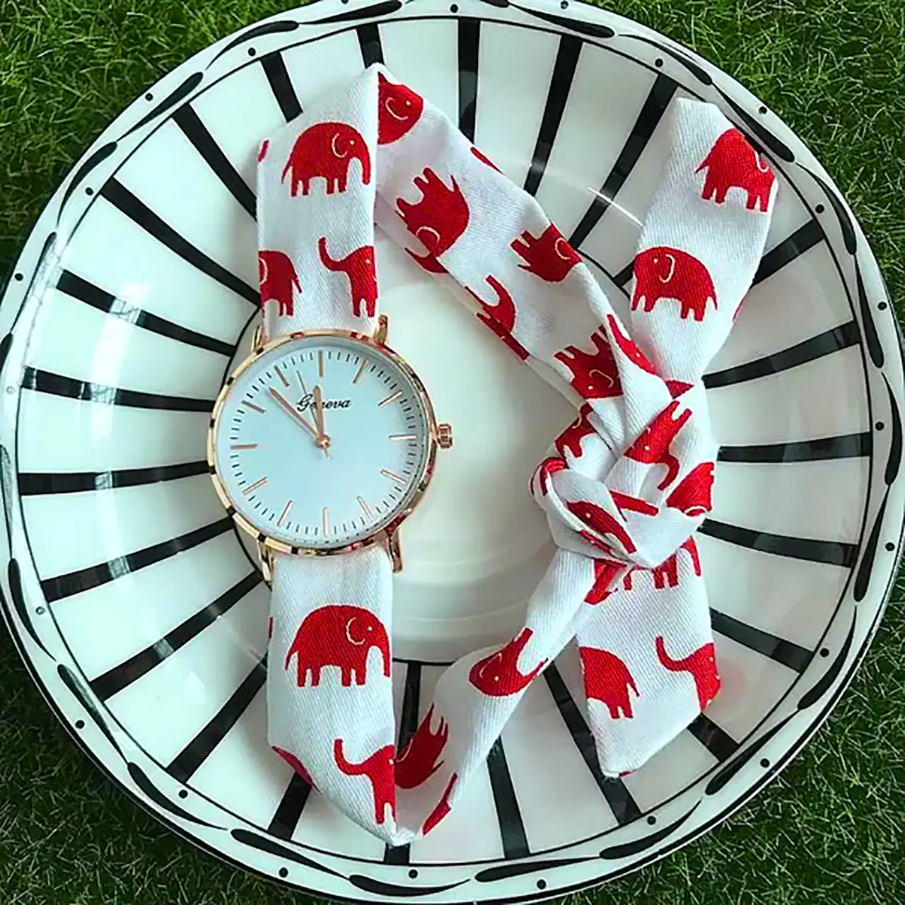 ساعت بند پارچه ای فشن 