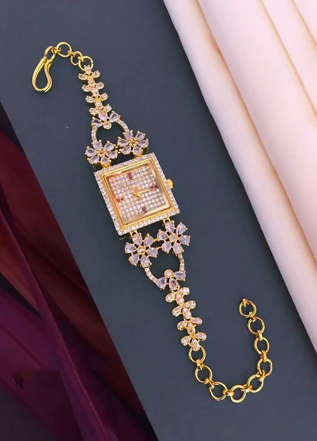 ساعت مچی زنانه ظریف