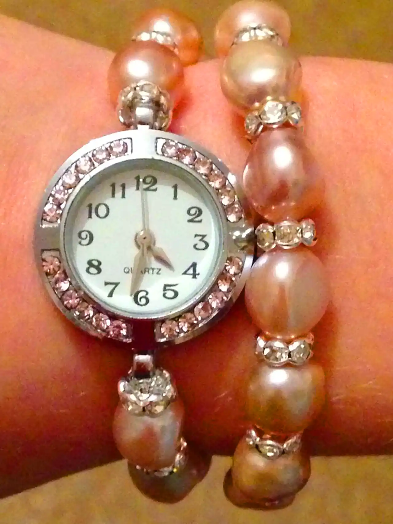ساعت مچی زنانه لوکس مرواریدی