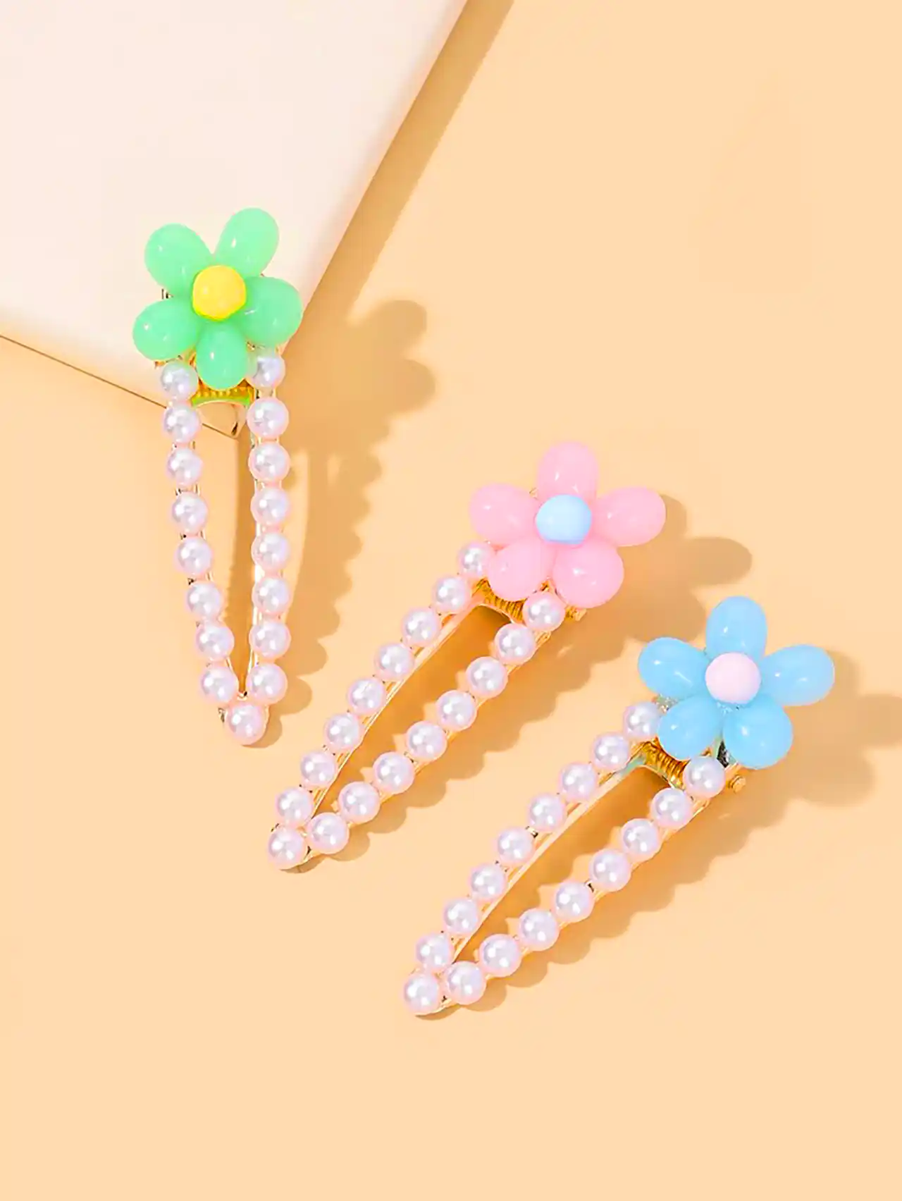 سنجاق سر زیبا و فانتزی