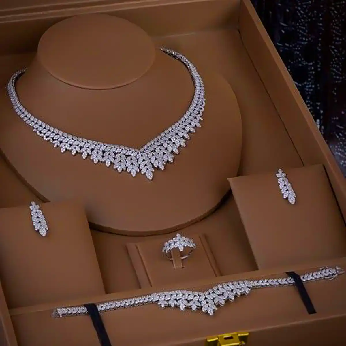 سرویس جواهر ترند عروس