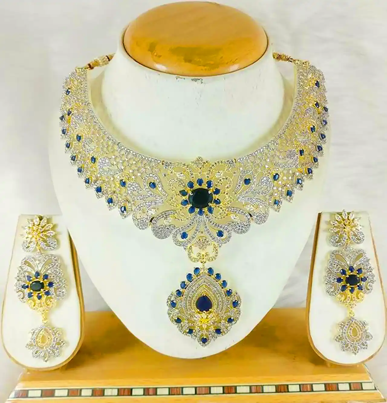 سرویس طلا سلطنتی