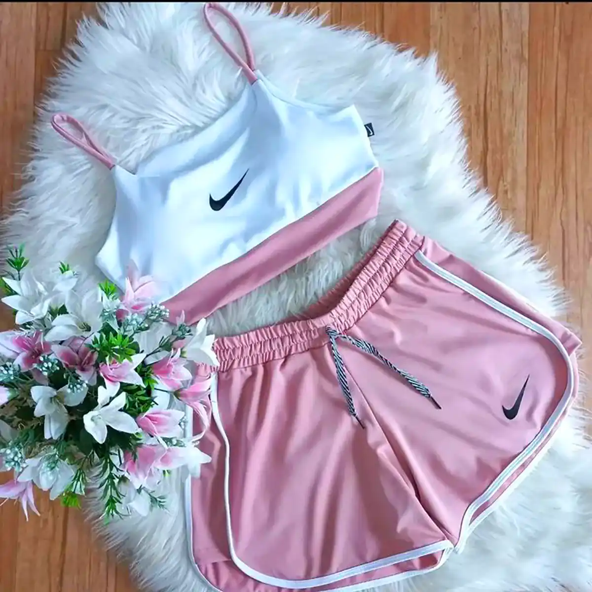 ست تاپ شرتک ورزشی زنانه