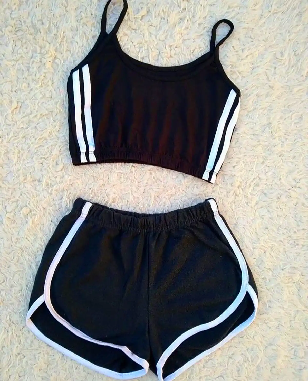 ست تاپ شرتک ورزشی زنانه