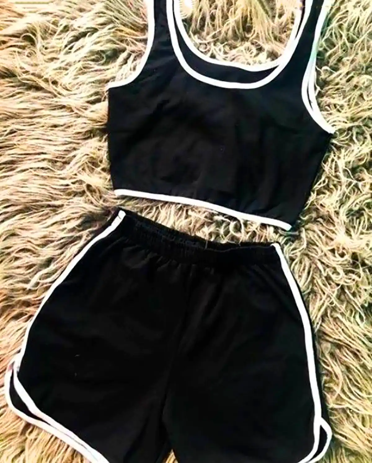 ست تاپ شرتک ورزشی زنانه